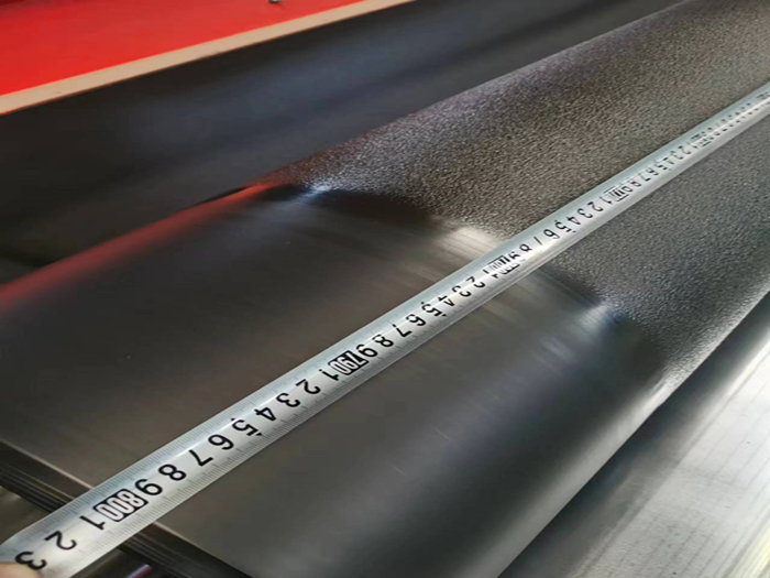 西藏糙面土工膜产品有几种？有什么不同？