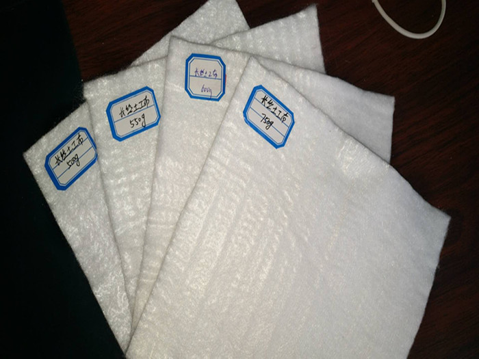 西藏聚酯无纺布一平米价格多少？