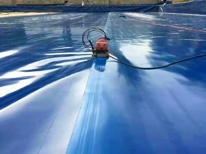 西藏土工膜使用寿命多久？