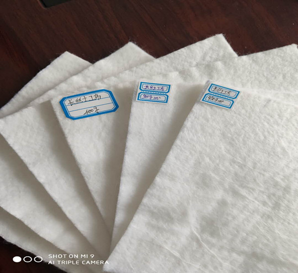 西藏透水土工布价格按什么算？